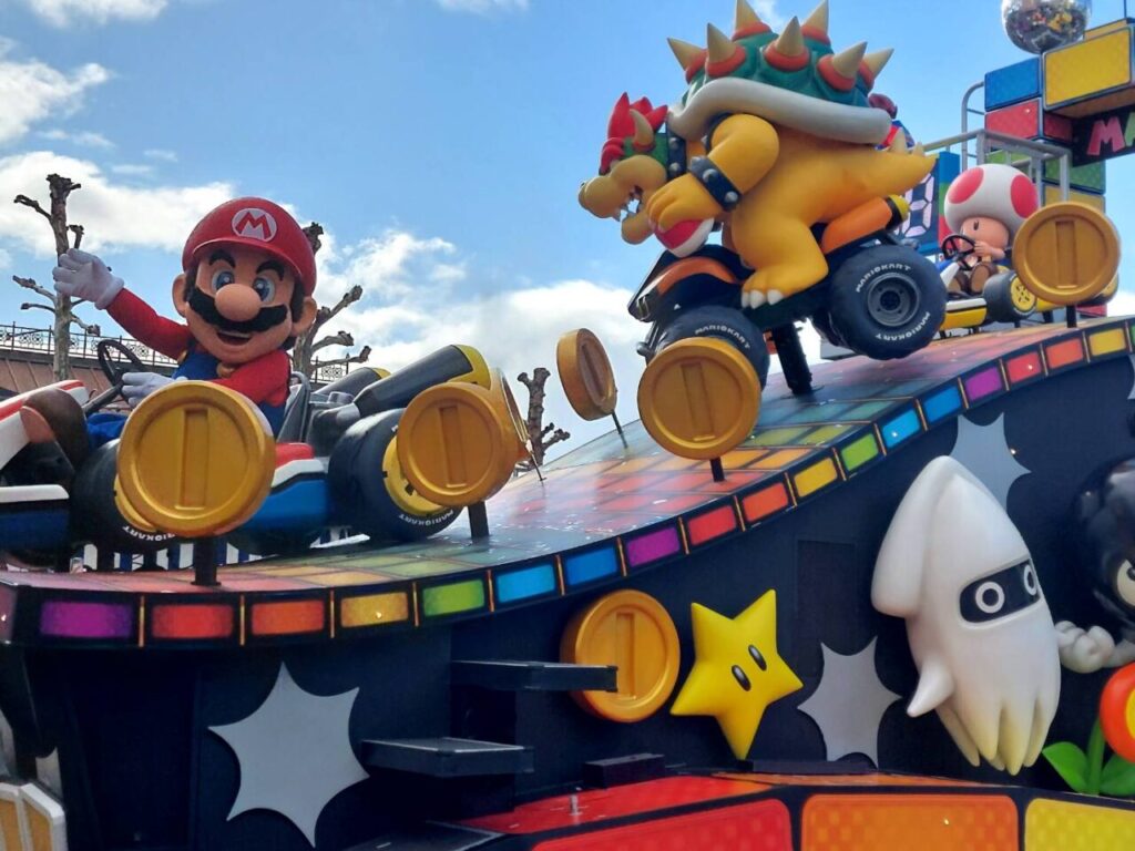 マリオとクッパのパレードフロート