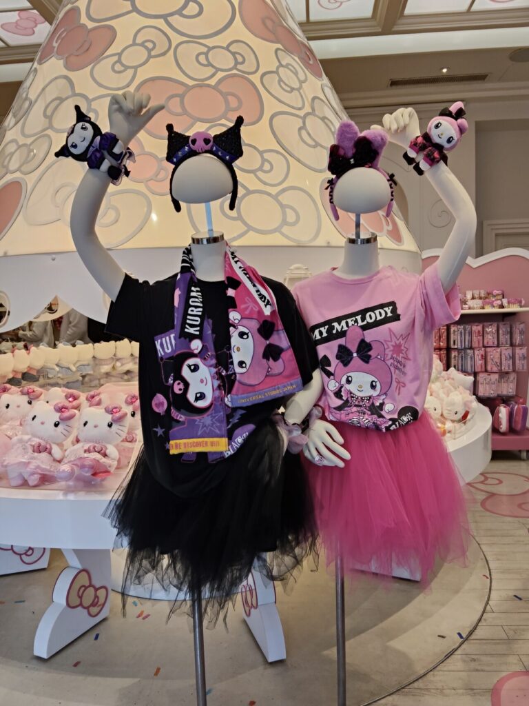 ハローキティ・デザインスタジオのクロミグッズ